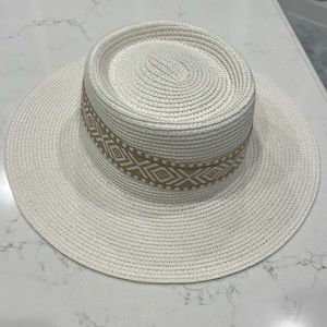 Your perfect stylish straw hat